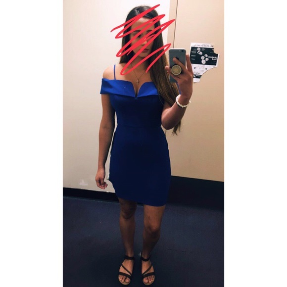 Dress - Picture 3 of 3